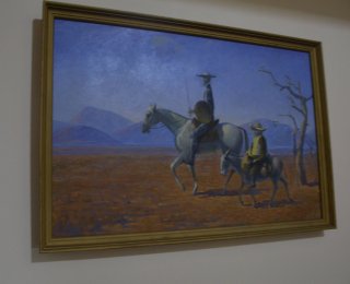 Домбай. Alpenhouse. Картина на лестнице.