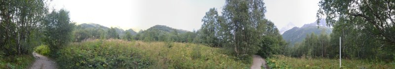 Панорама тропы к альплпгерю.