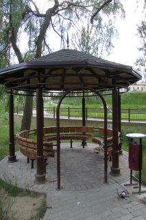 Центральная беседка.