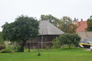 Угол Лямуса. Вид от улицы Свердлова.