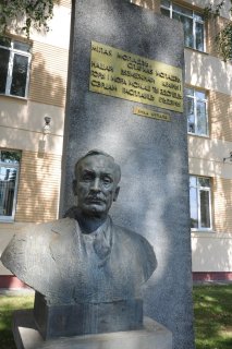 Бюст Я. Купалы.