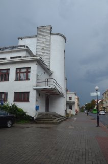 Бывший Дом офицеров.