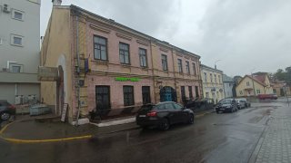 Дом с кофейней.