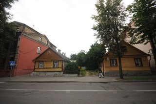 Деревянные домики.