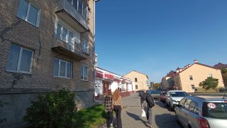 Вид на улицу от колледжа.
