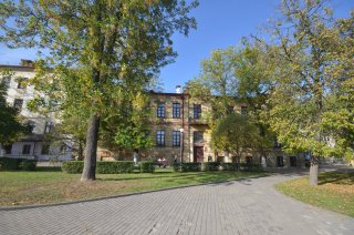 Вид на Гуманитарный колледж.